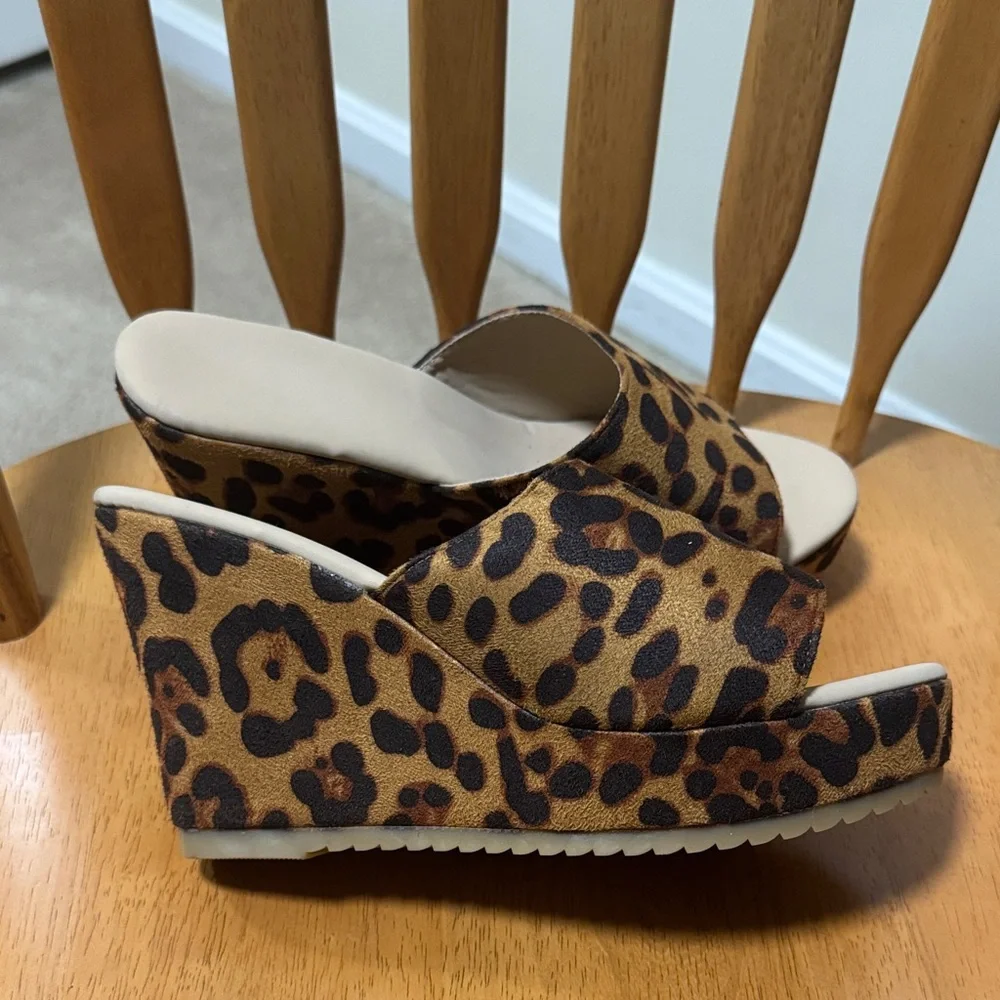Leopard Print Slide Sandals - Brown - Picture 2 of 3